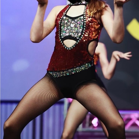 Dance costume - Picture 3 of 3